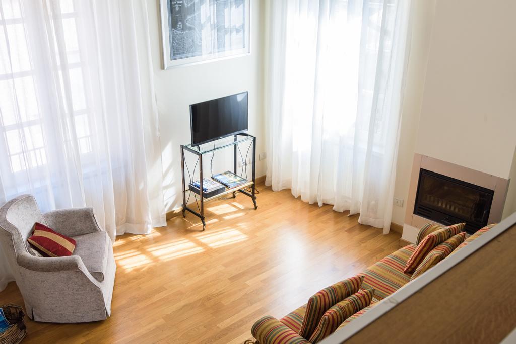 Via Rusconi 10 - Bymyhomeincomo Zewnętrze zdjęcie